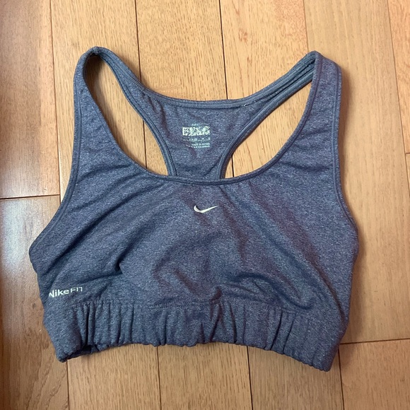 Nike Sports Bra - Picture 1 of 3